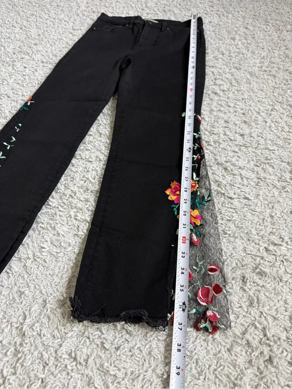 We The Free People high rise embroidered lace flare jeans Sz 28 - Picture 2 of 10